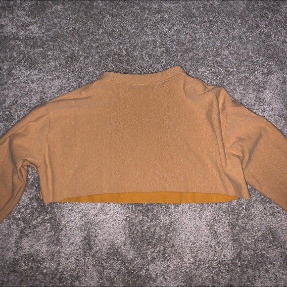Win Win Dark Yellow Crop Top Sweatshirt size L & S - Picture 13 of 14